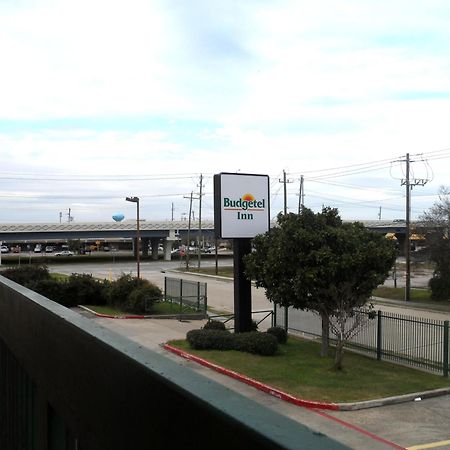 Budgetel Inn Houston/Nasa Webster Exterior photo